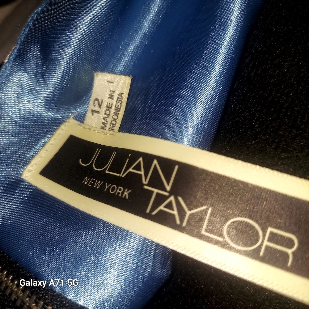 Julian Taylor Black and White Sleeveless A-Line Mini Dress - Picture 2 of 8